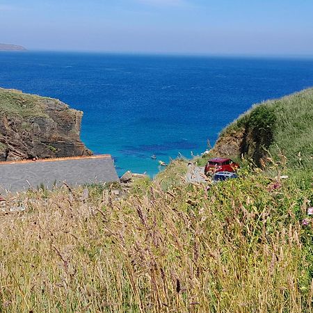 Farm Accommodation - The Lizard Peninsula, Cornwall Helston Kültér fotó