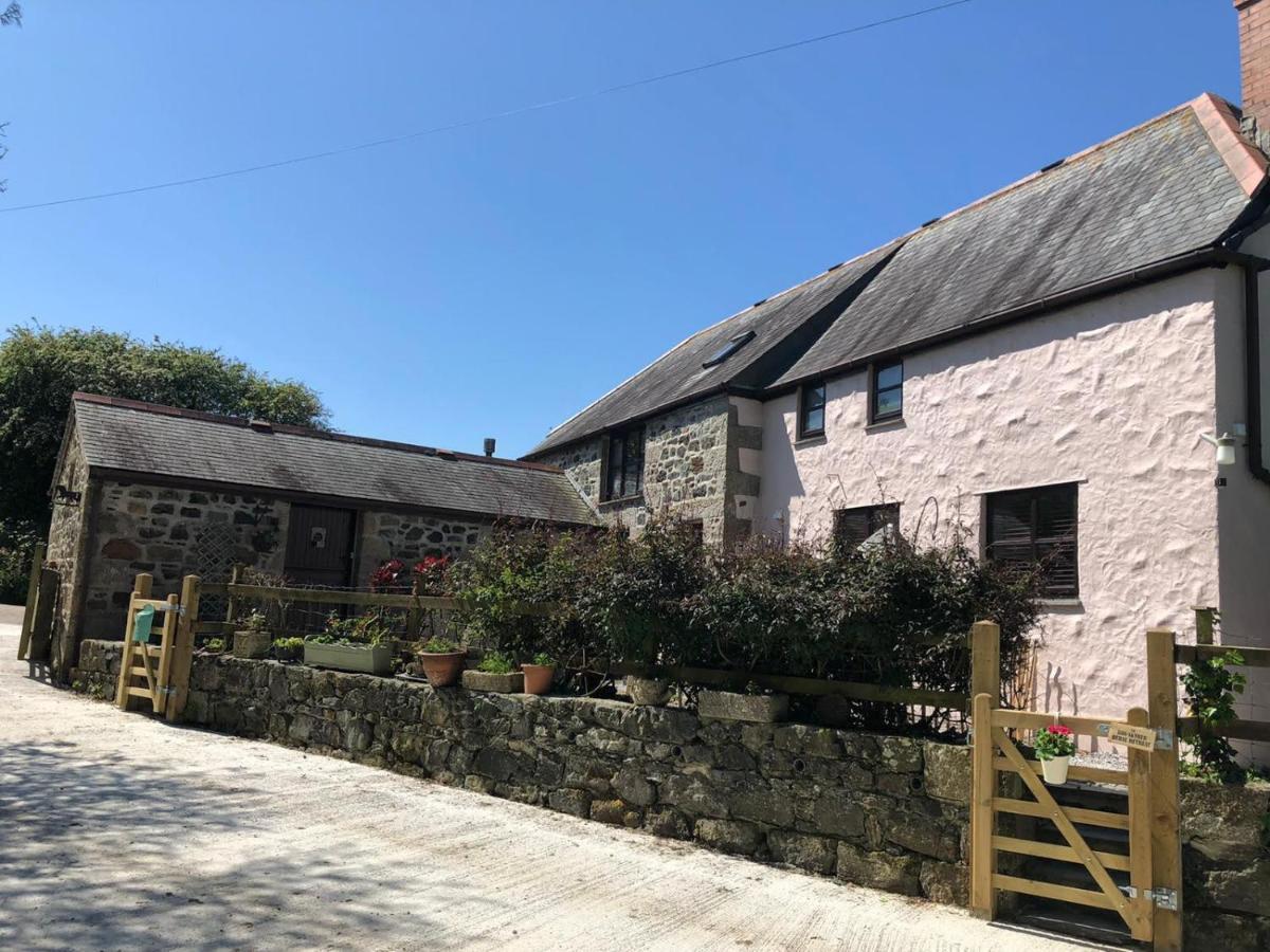 Farm Accommodation - The Lizard Peninsula, Cornwall Helston Kültér fotó